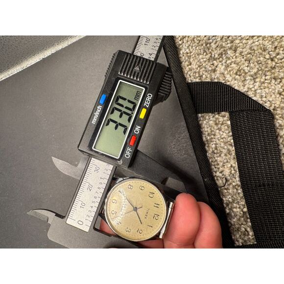 Vintage Timex Watch Men's 33mm Silver Tone Stainless Steel Band Classic Dial - Picture 11 of 11